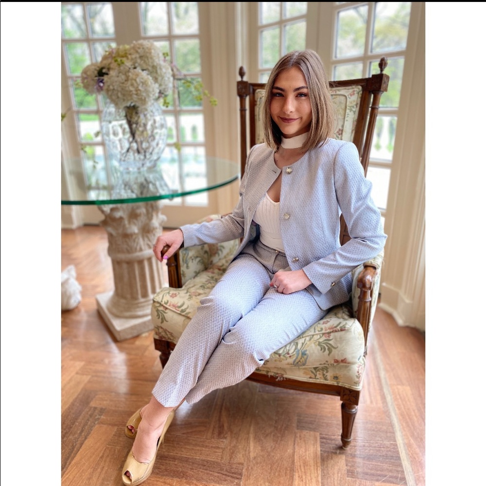 Meet your Posher, Allison